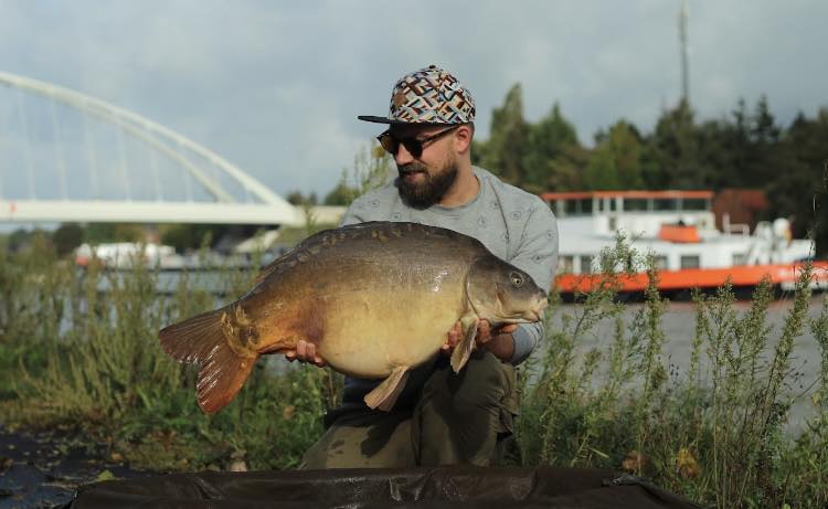 mooie ronde Kanaal spiegel voor Philip